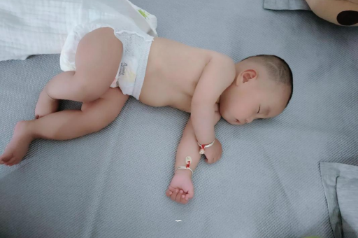 金昌宝宝肠胀气的症状